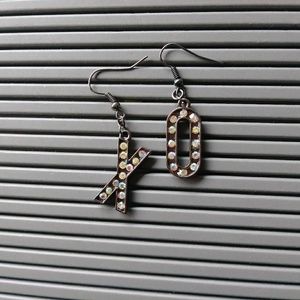 FINAL PRICE·LAST DAY mismatch sparkle earrings